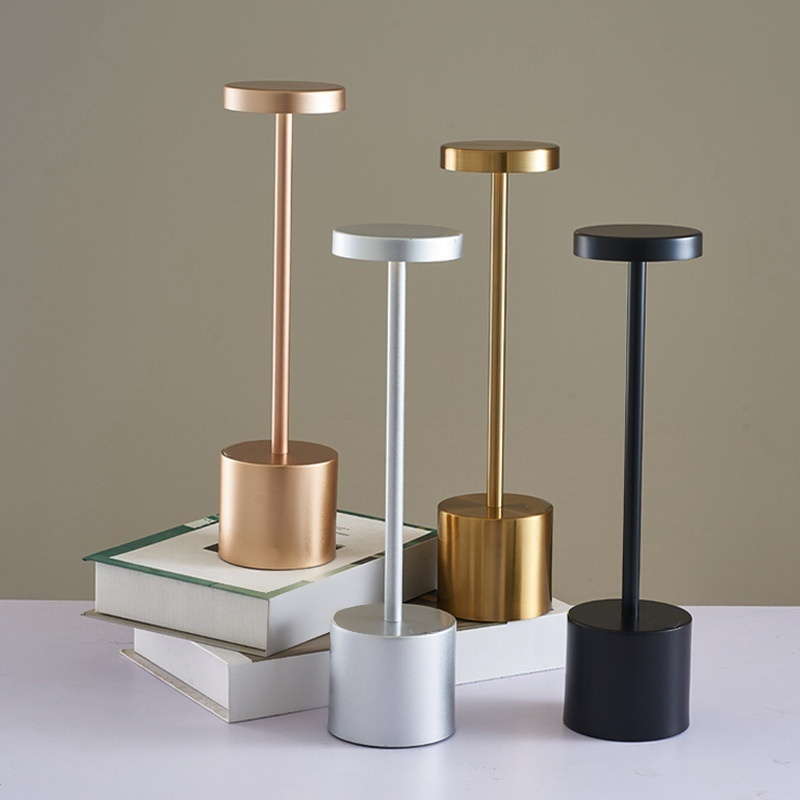 Okolní osvětlení pracovní plochy