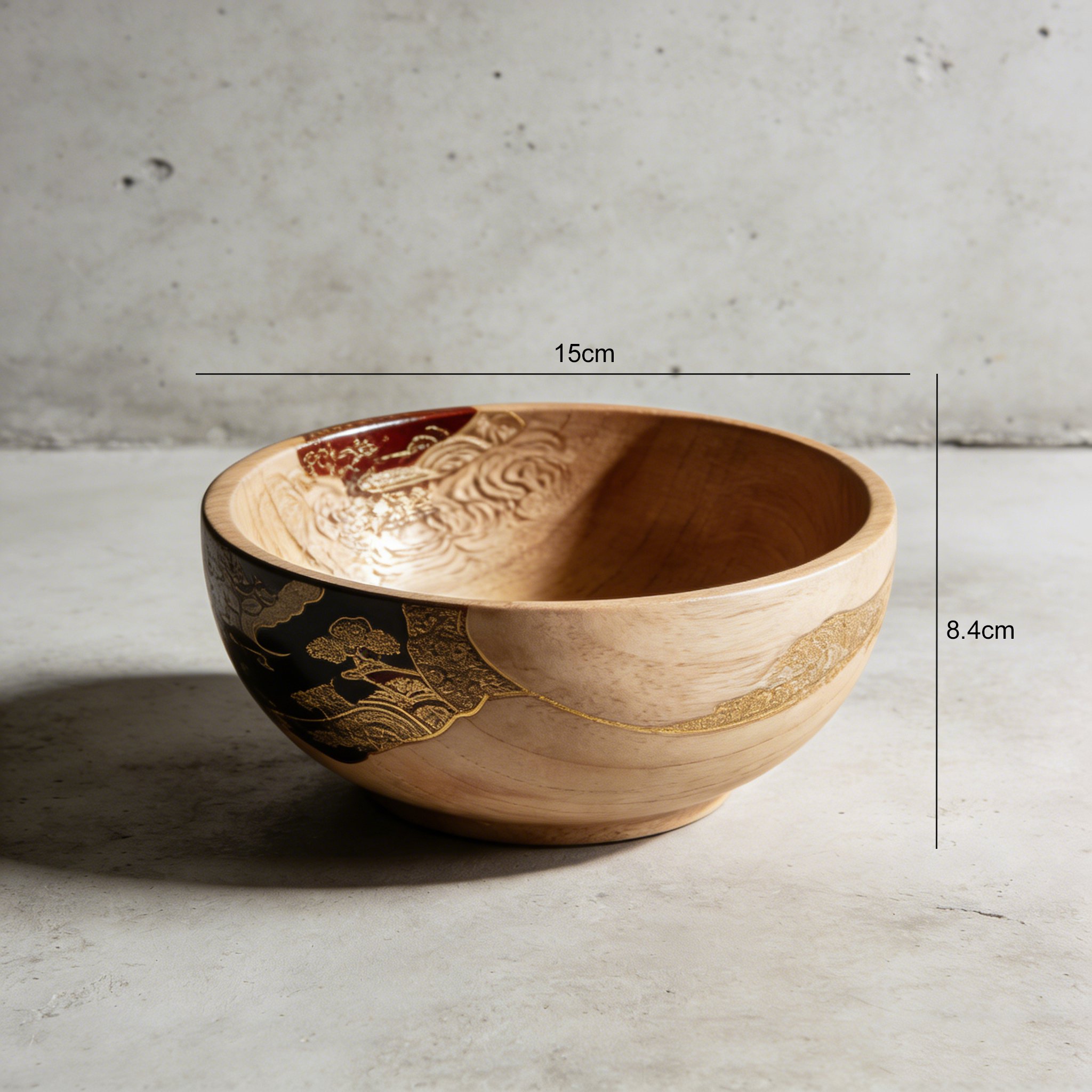 ナチュラルな色合いの天然木の器