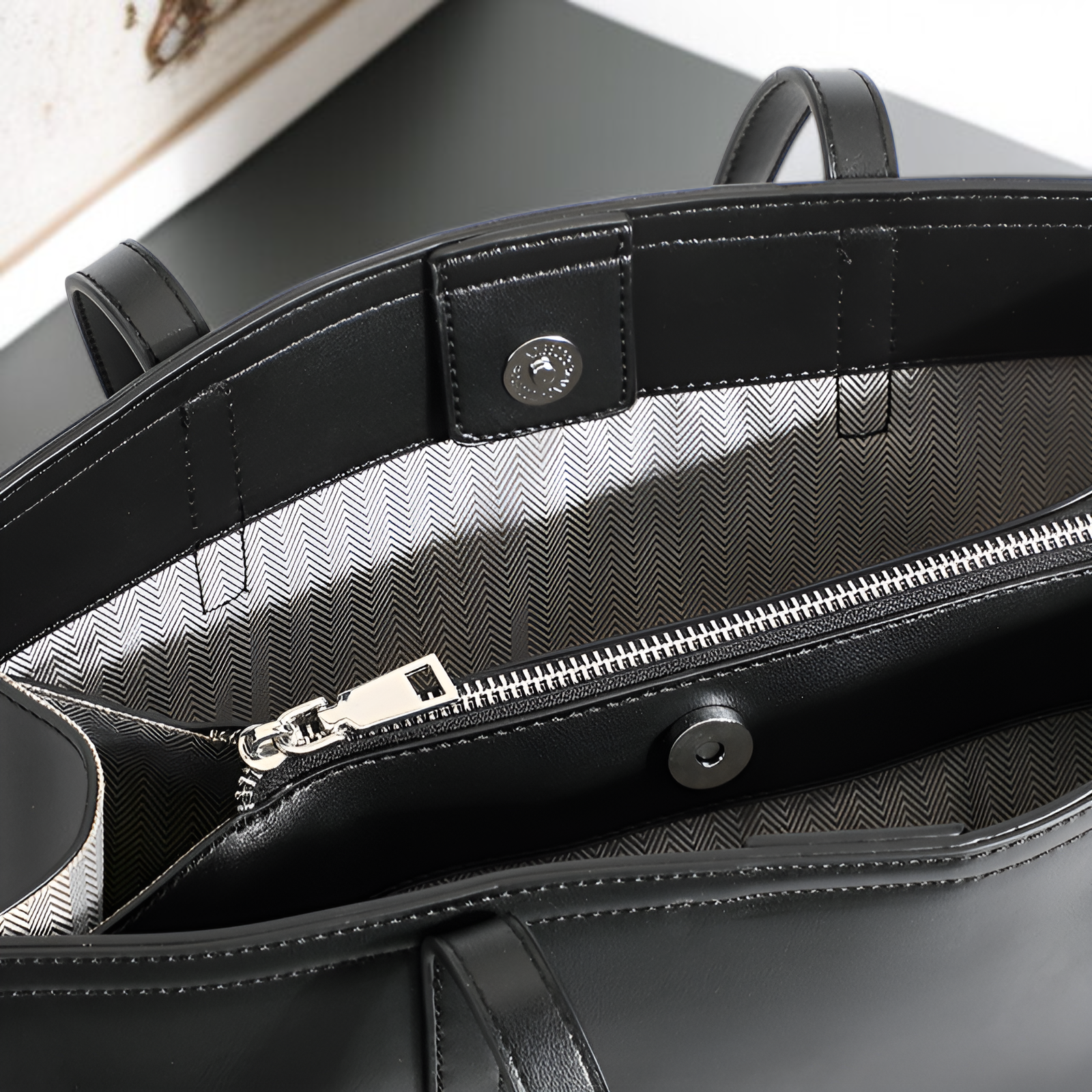 حقيبة نسائية كبيرة مع مقبض كتف ويد