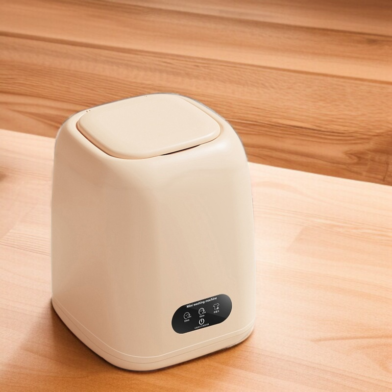 Small household washer with integrated dehydration function