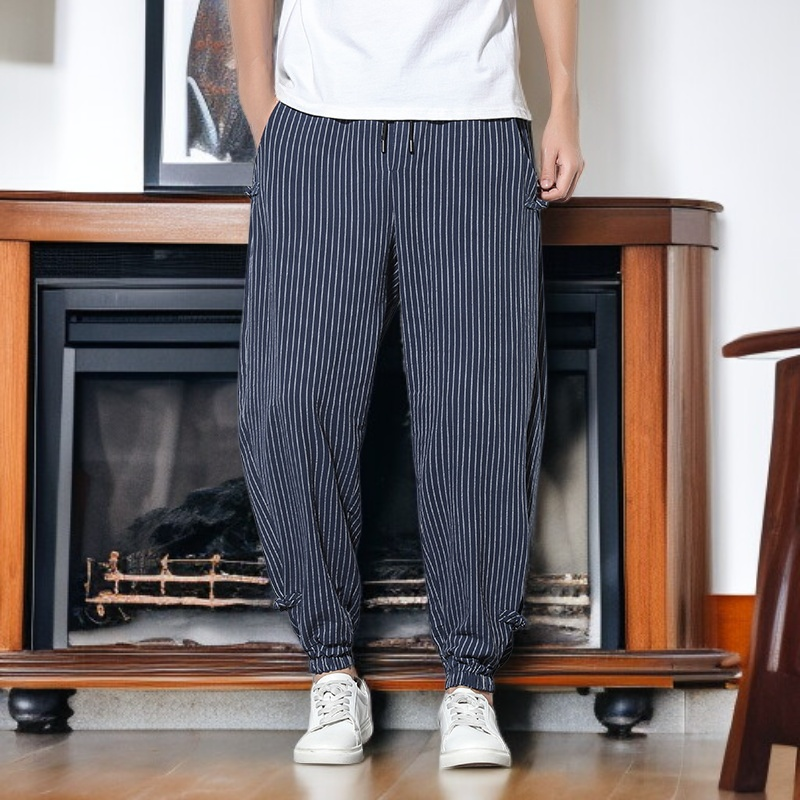 快適なゆったりシルエットのジョガーパンツ