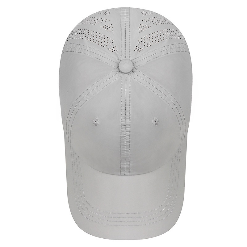 通気性と速乾性に優れたキャップ