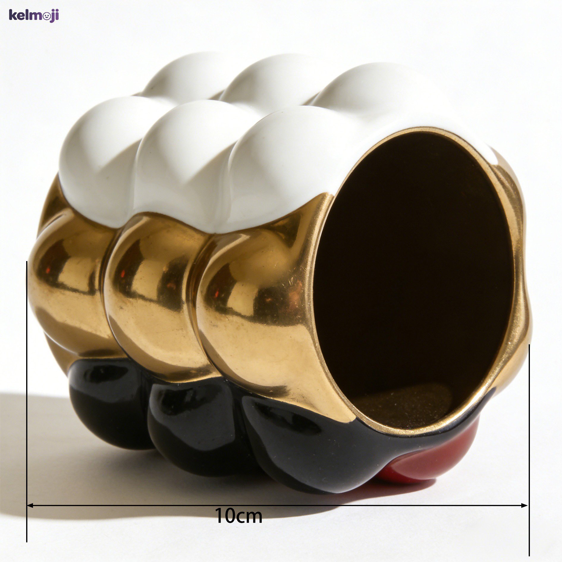 Pen holders with modern design for workspace