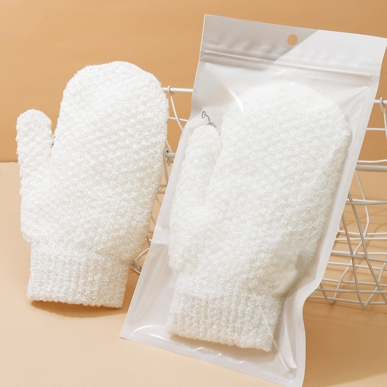 Gant de gommage pour le bain