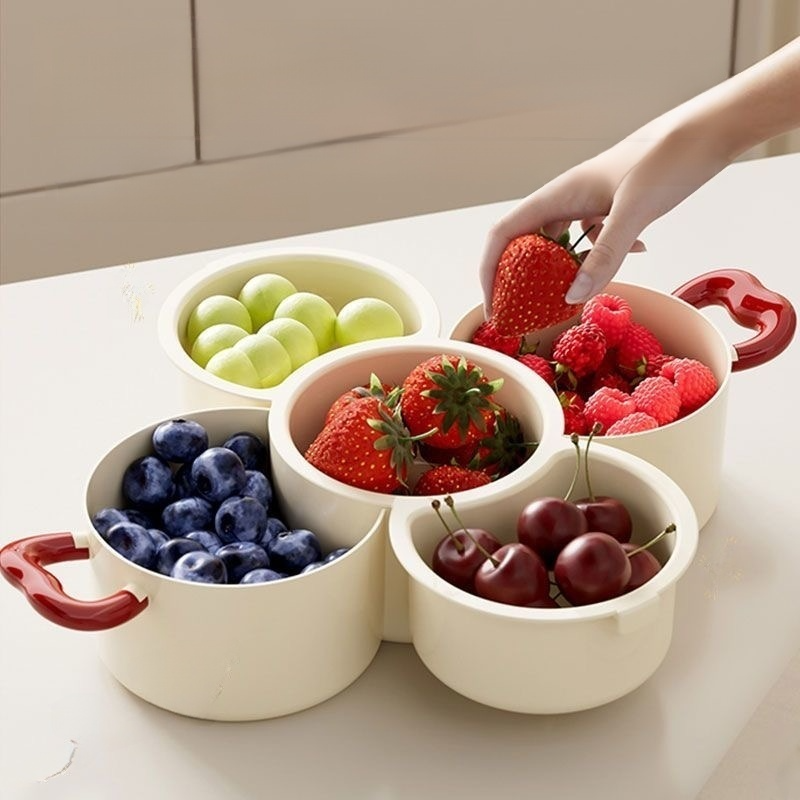 Removable and washable fruit tray drain basket