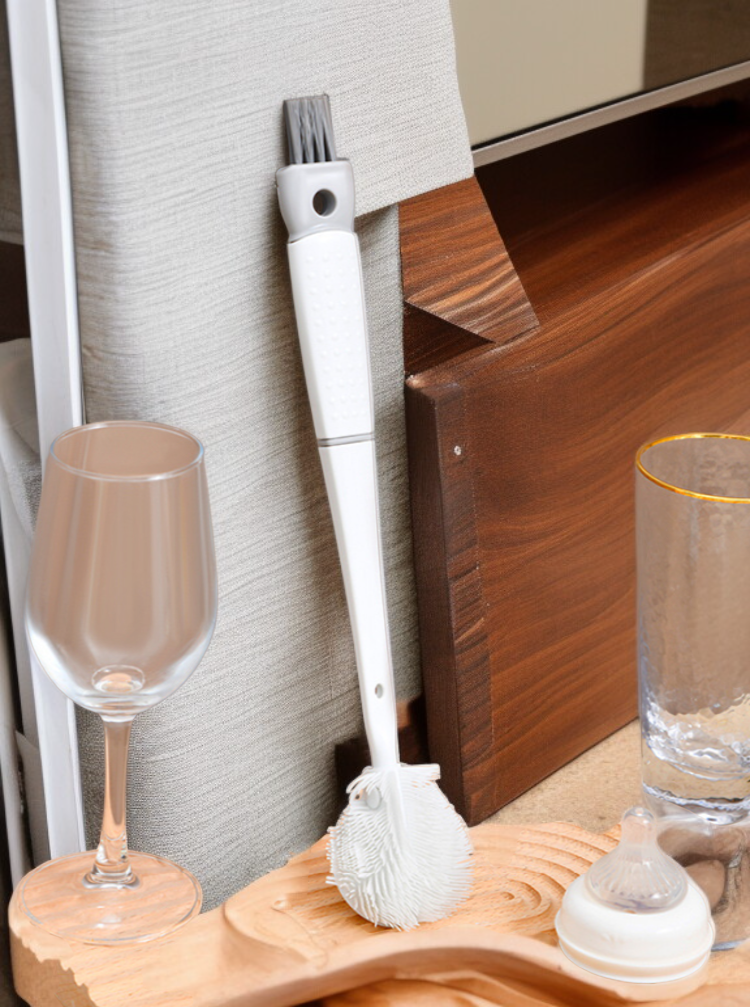 실리콘 소재의 내구성과 세척력 강조