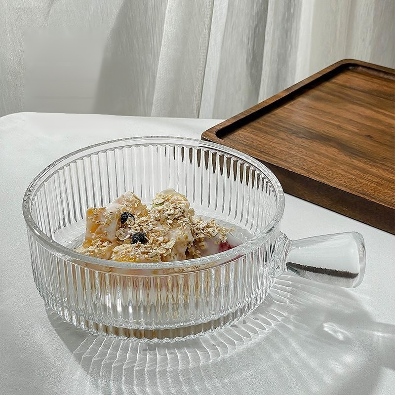 Household glass-handled salad bowl