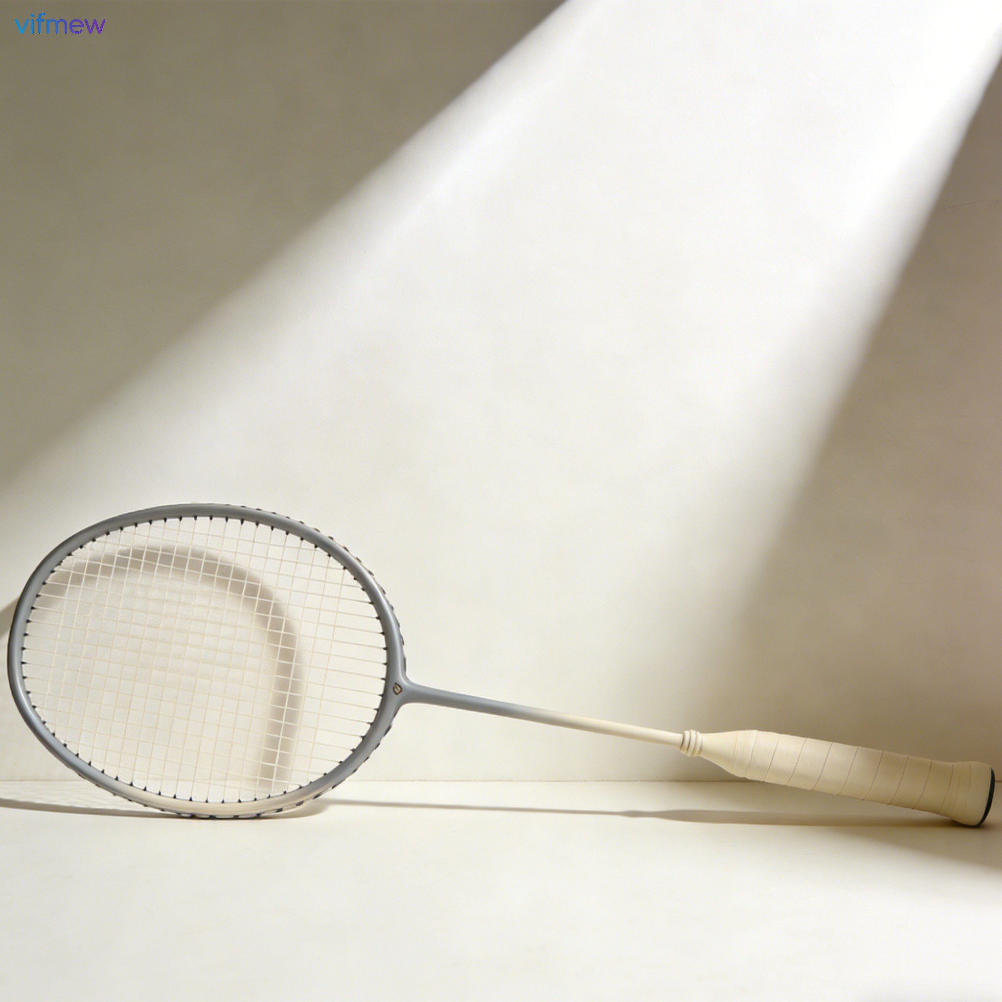 バドミントンラケット