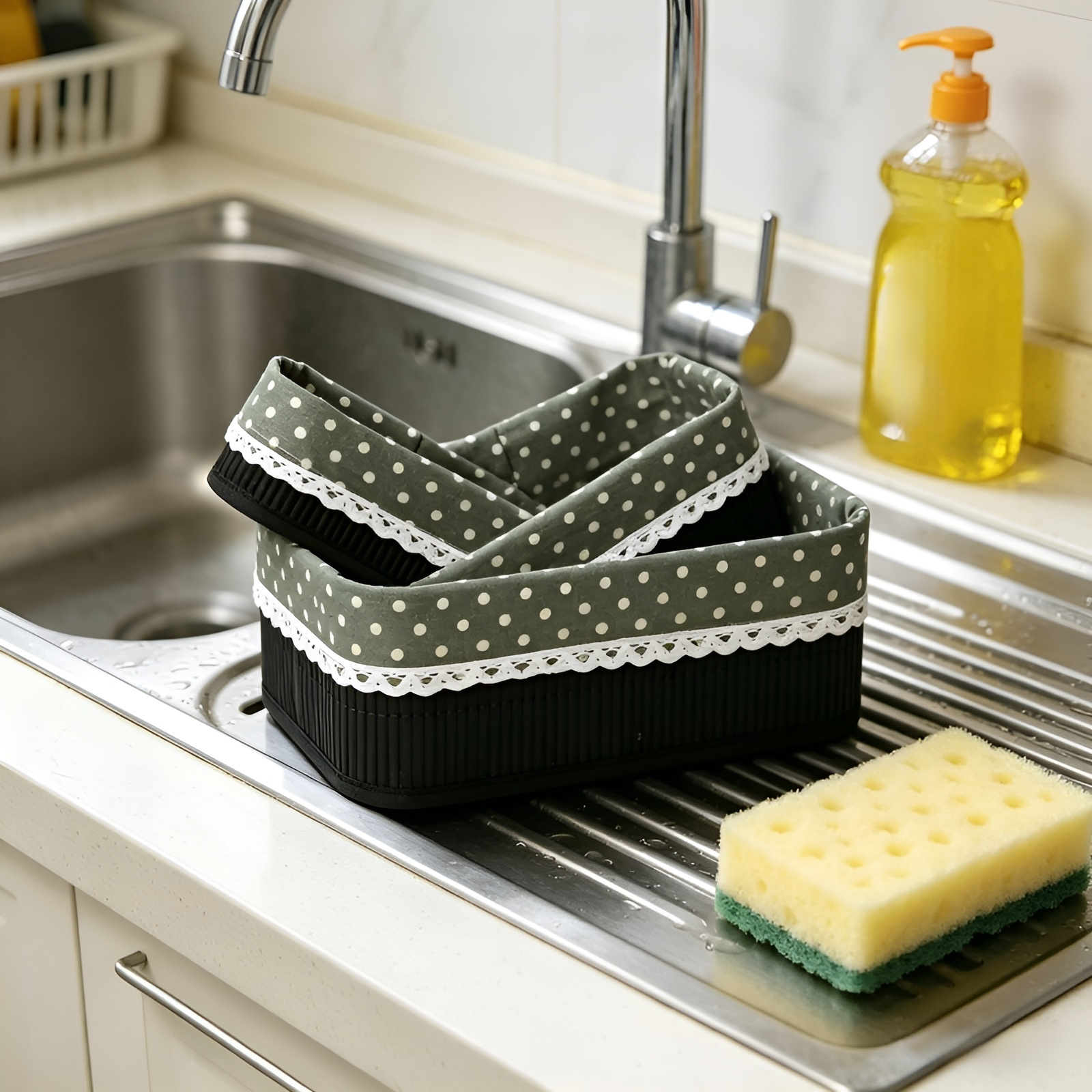 Panier de rangement en bambou tressé