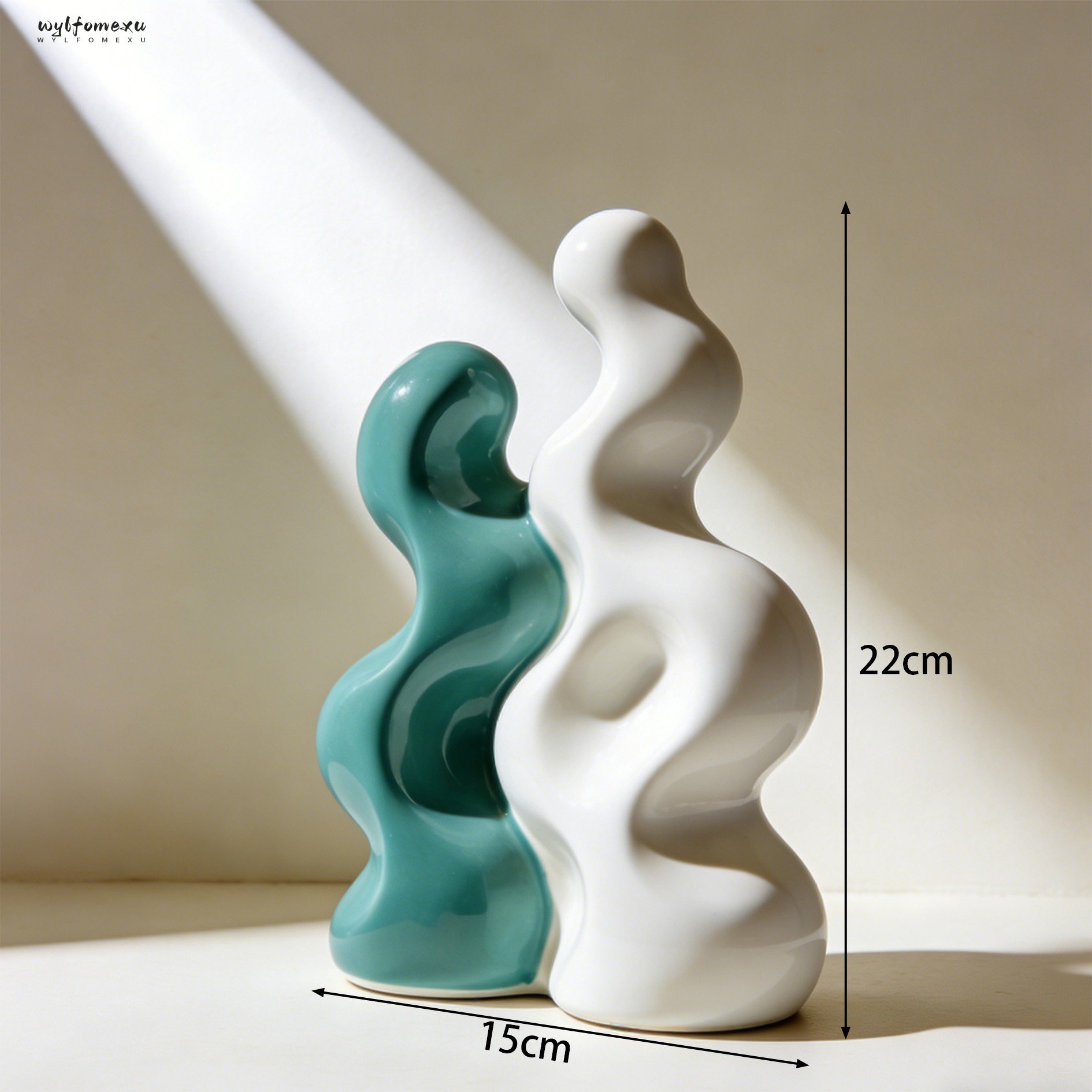 Nowoczesna waza ceramiczna w prostym designie