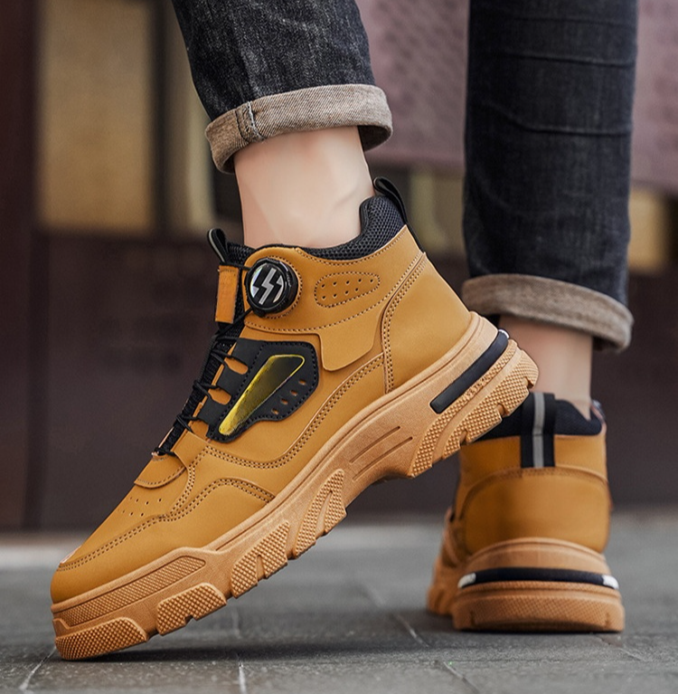 야외 활동에 적합한 안전 부츠