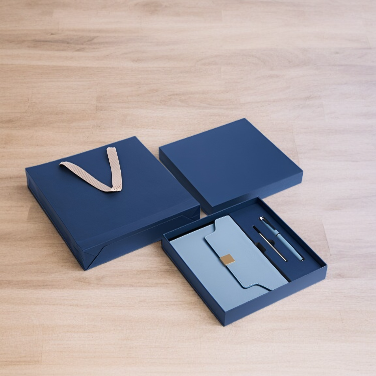 실용적인 노트북과 펜 세트