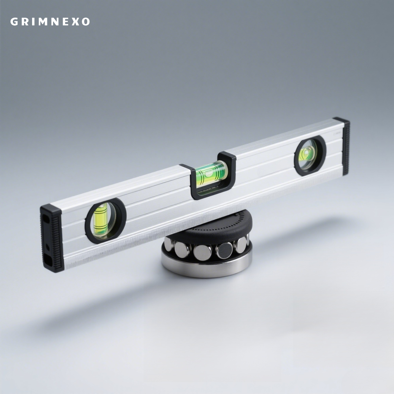 High precision spirit level for accurate measurements