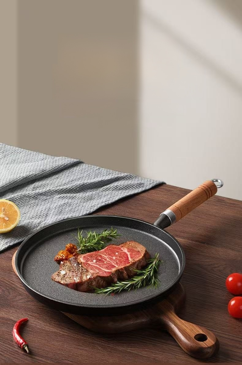Poêle en fonte épaisse pour une cuisson parfaite
