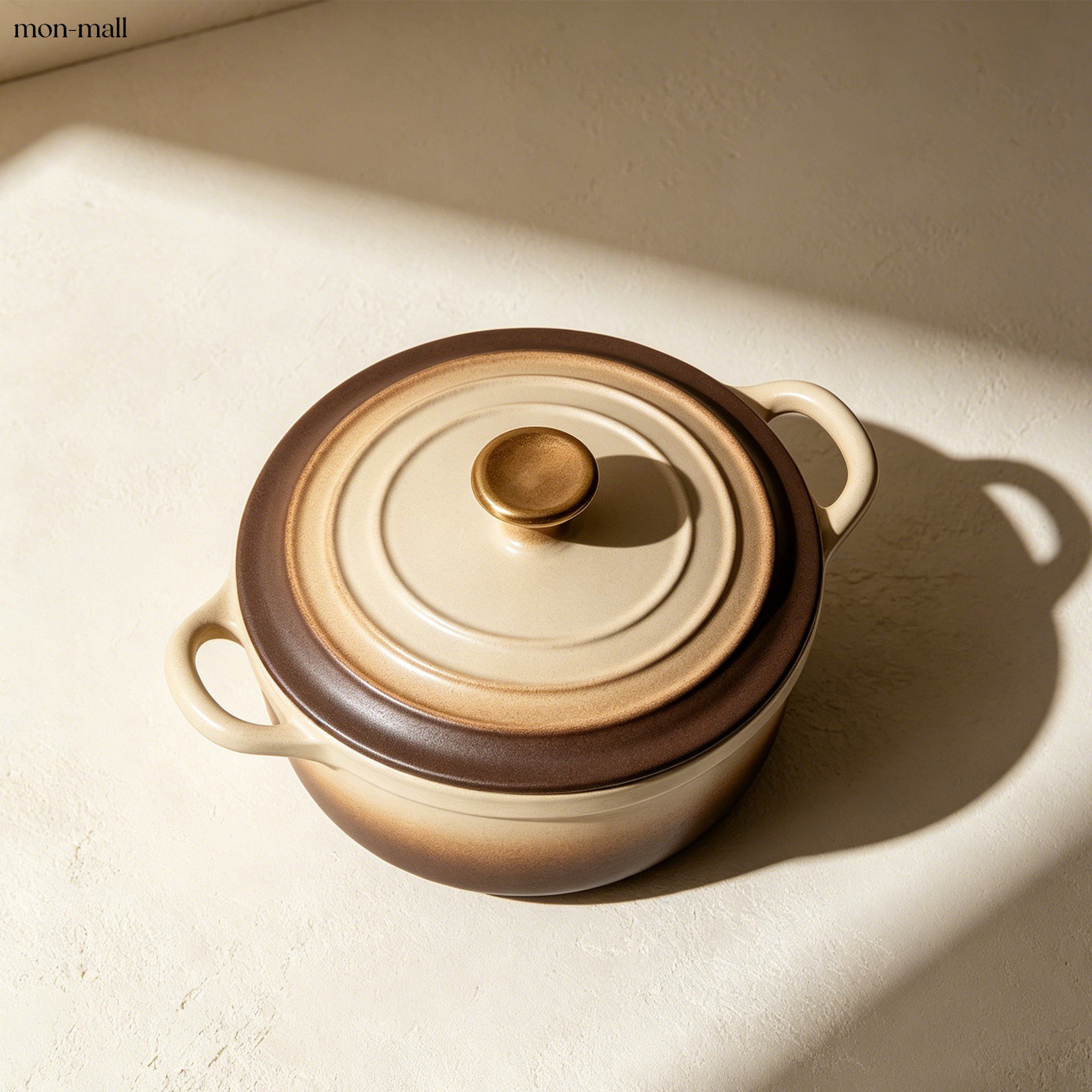 Non-stick casserole ideal for roasting and cooking