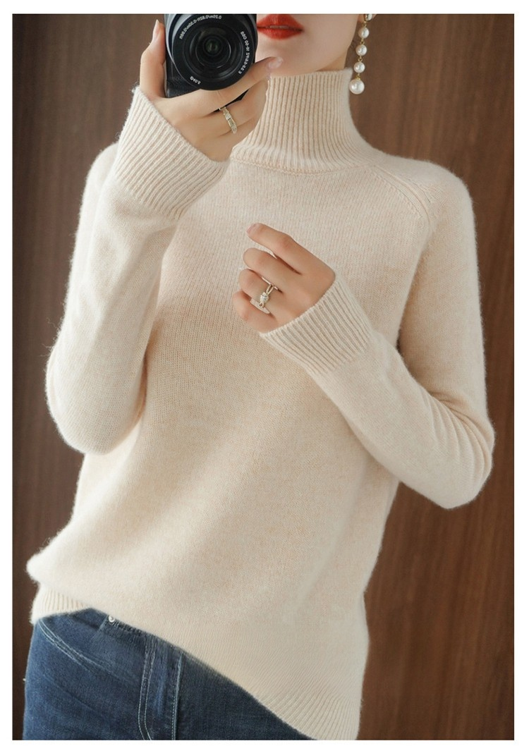 カシミヤ100％のおしゃれなニットセーター正面画像