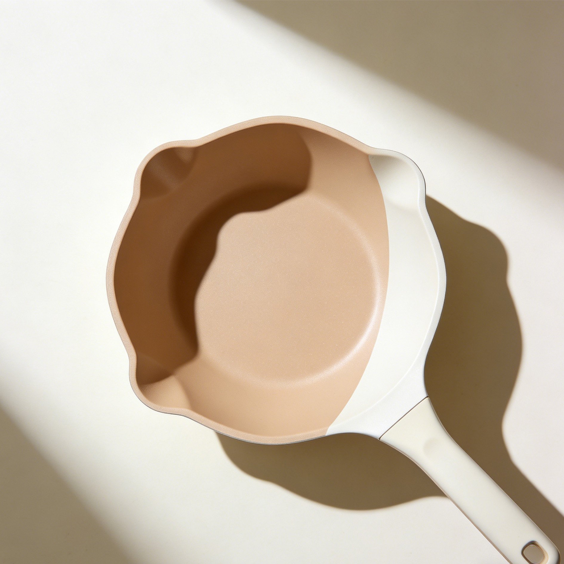 こびりつきにくいフライパン