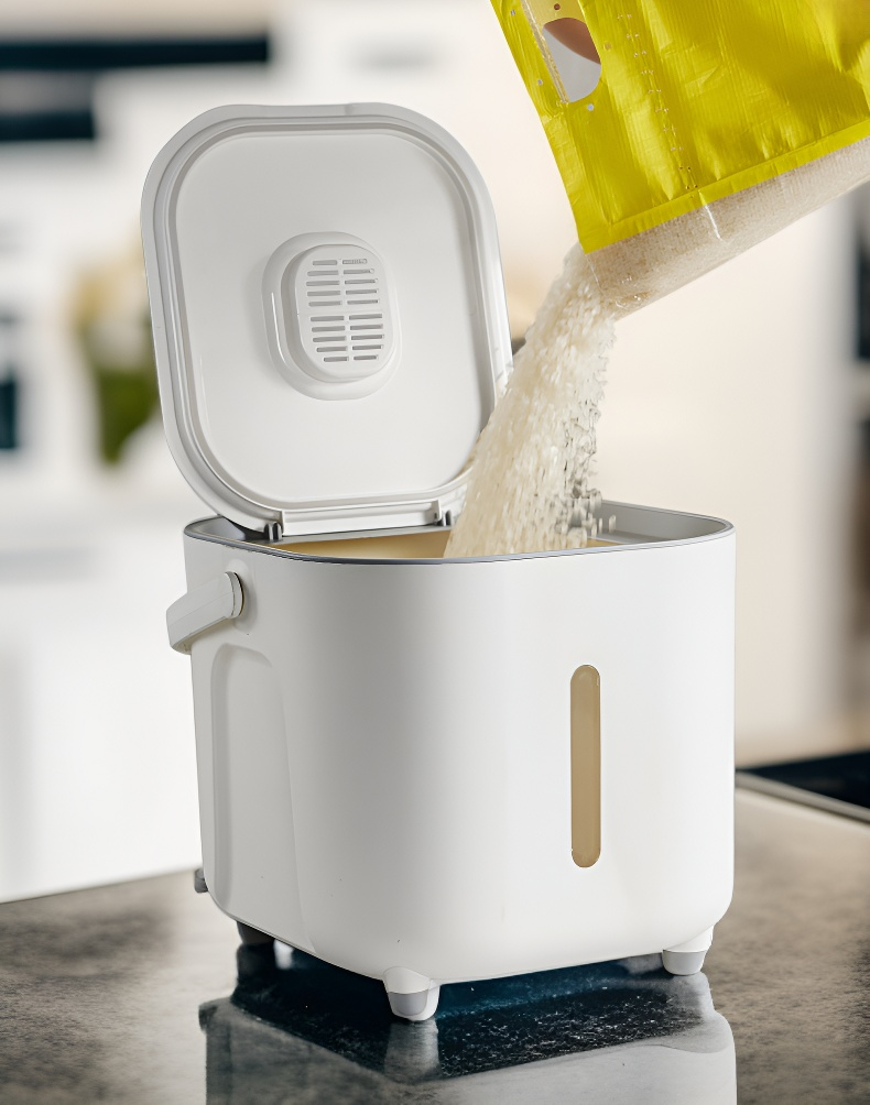 다양한 용량의 쌀 용기 제품 비교