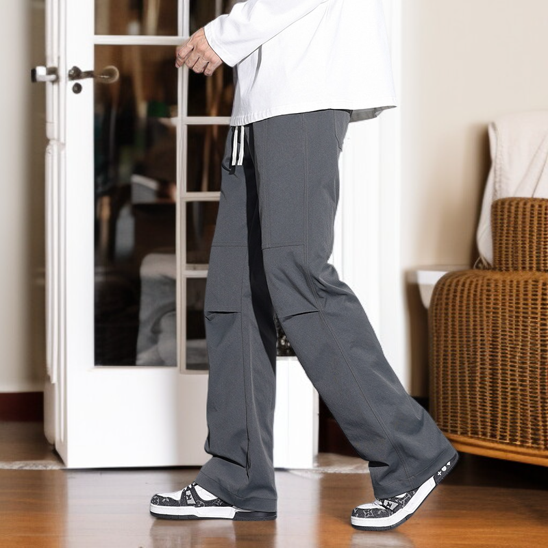 넉넉한 핏의 캐주얼 바지