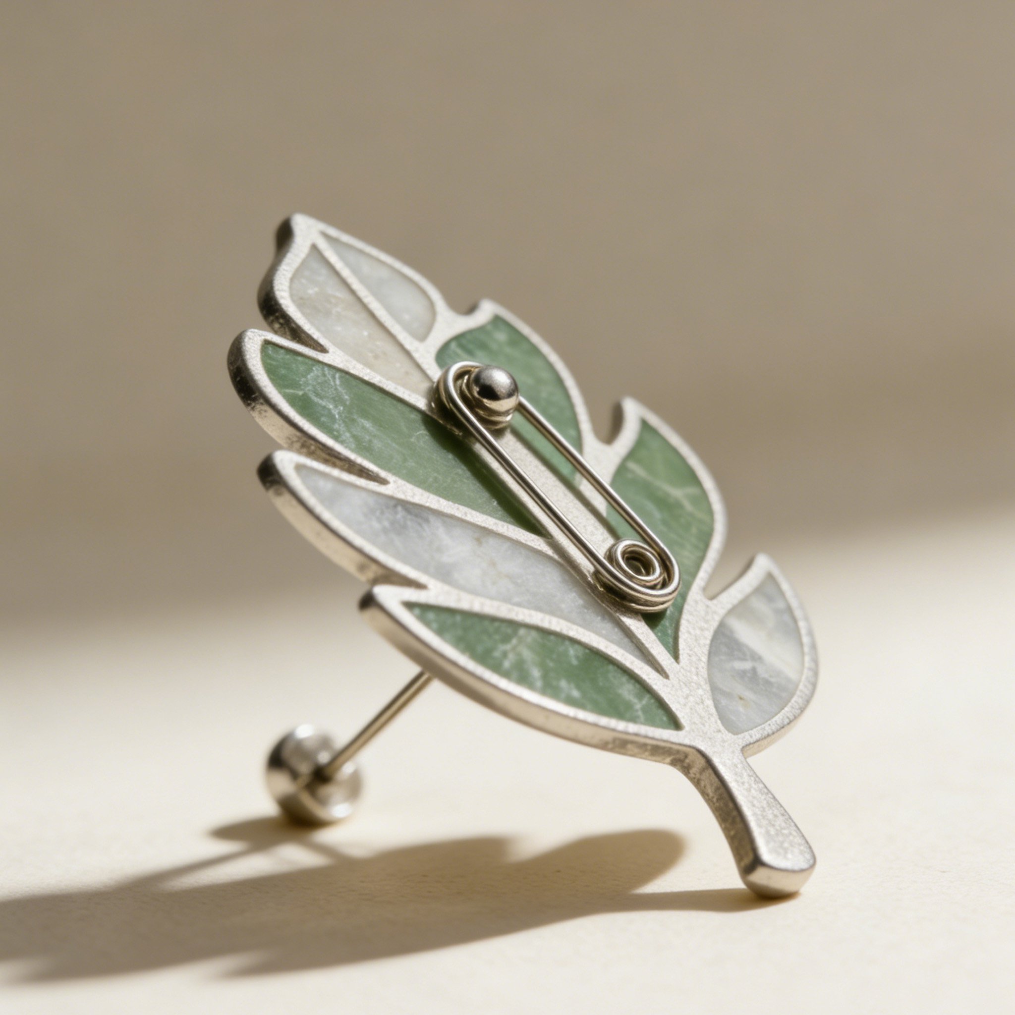 식물 모양 잎 브로치 2개 세트 이미지