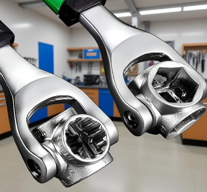 Moderní klíč na šrouby s květinovým vzorem detail