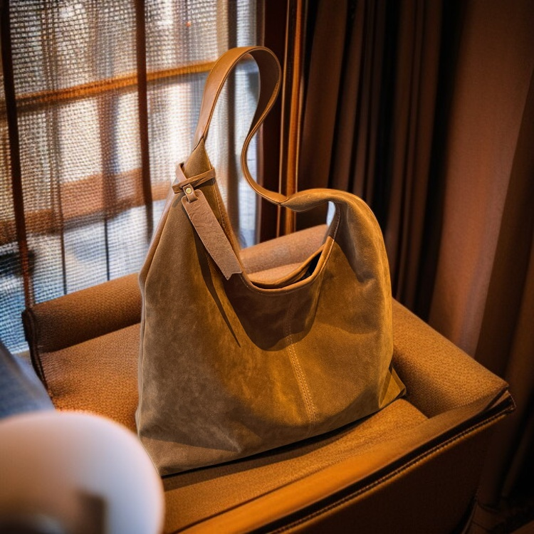 Suede Retro Bread Bag, Fashion Crossbody for Autumn and Winter