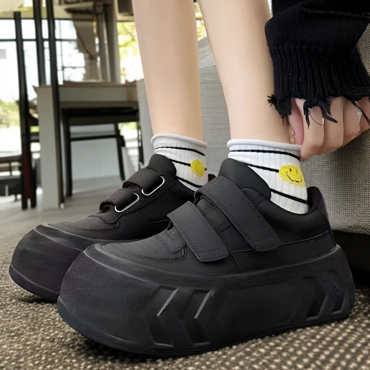 春と秋の新作レディースホワイトシューズトレンドスポーツカジュアル厚底スニーカー