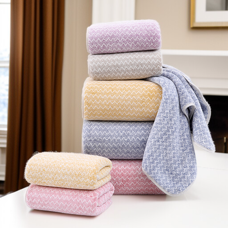 High-Efficiency Absorbent Coral Fleece Towel