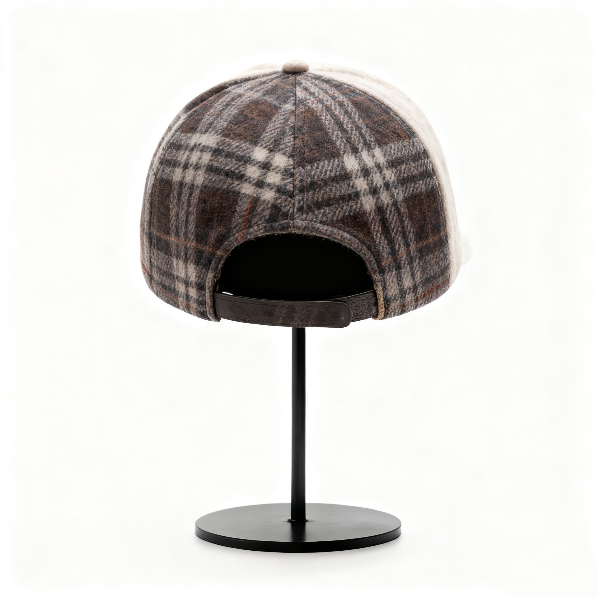 가을겨울 스타일 체크무늬 모자 착용 모습