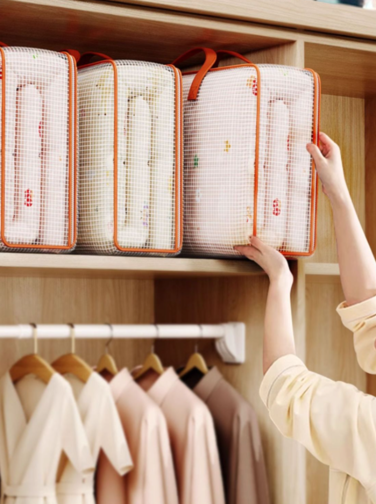 옷장 정리 전용 수납 가방 모습