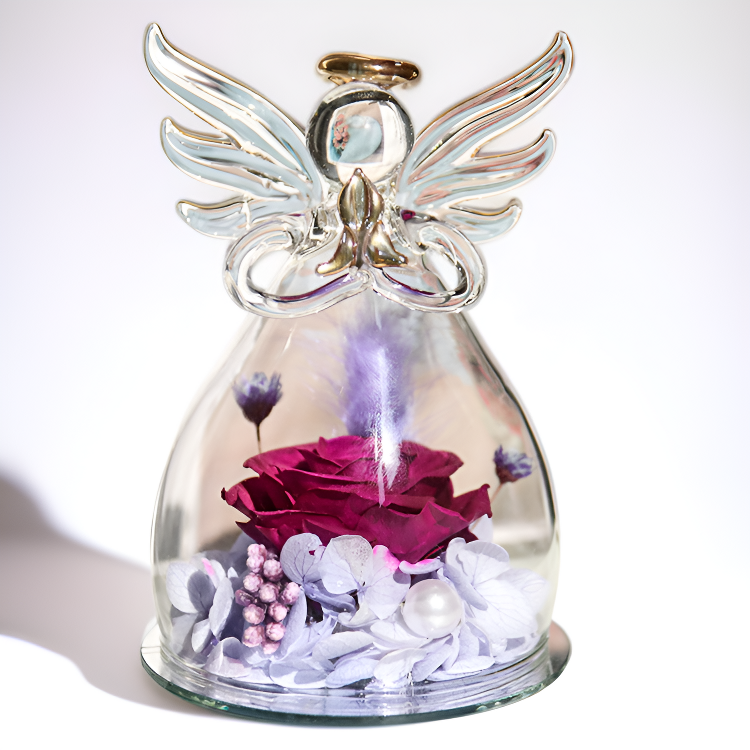 Romantic angel figurine with Valentine's bouquet