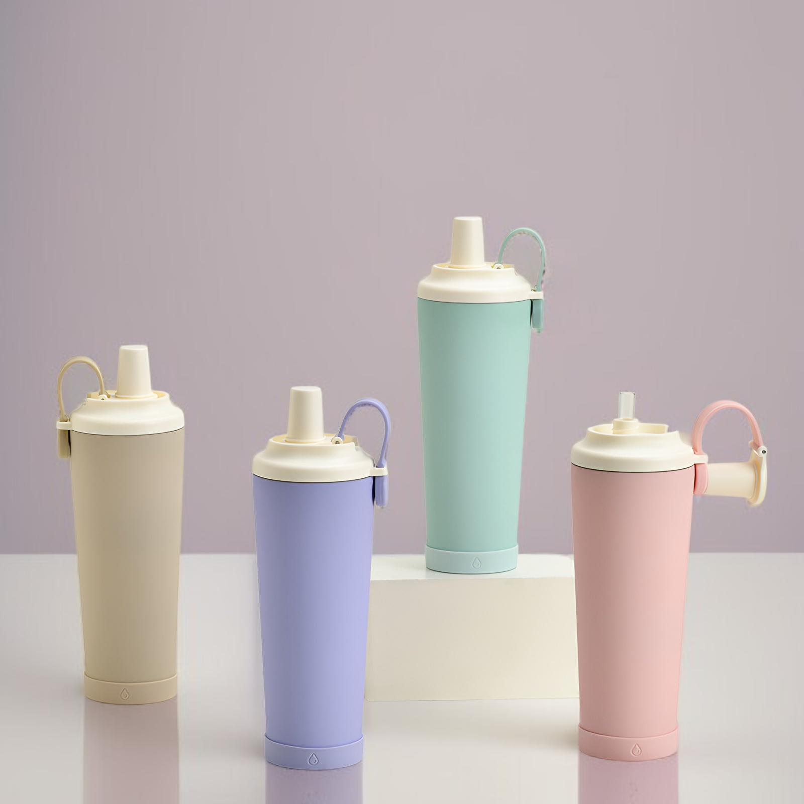 持ち運びに便利なハンドル付き魔法瓶カップ