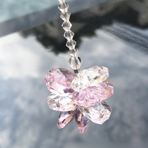 행잉 크리스탈 참