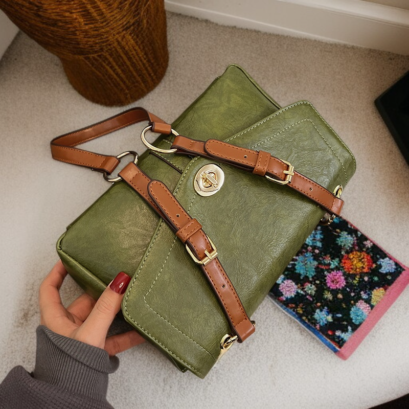 Retro Style Large Capacity Women's Crossbody Bag