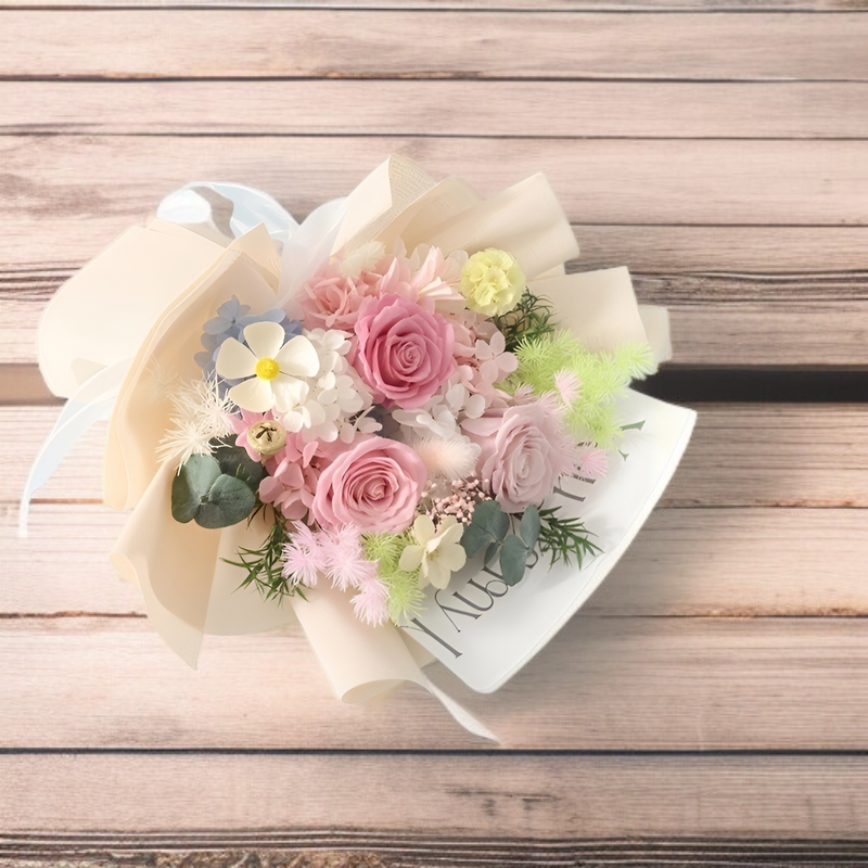 美しいローズのプリザーブドフラワーブーケ