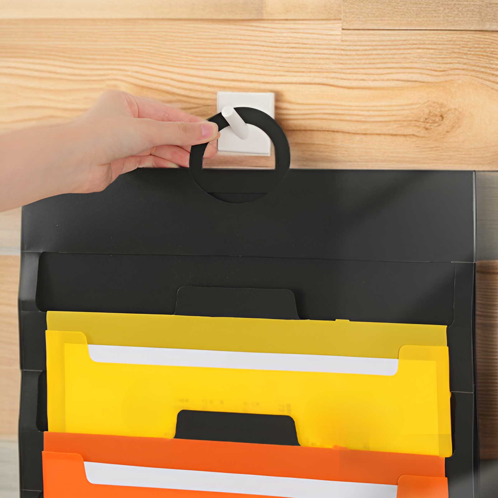 가정에서 활용하는 걸이형 보관백