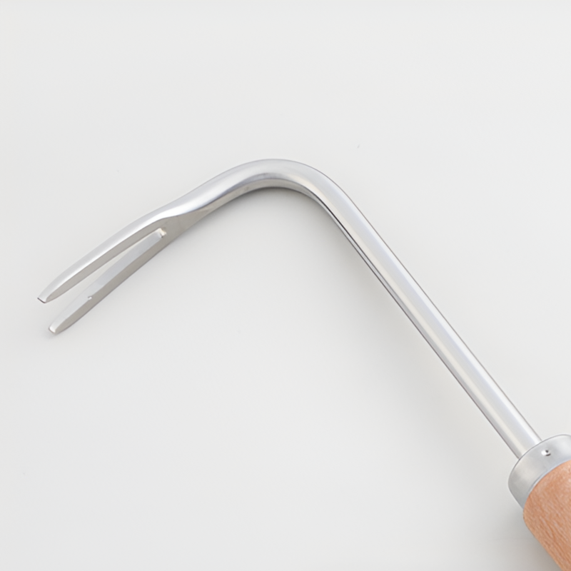 Wooden handle weeding and weeding artifact