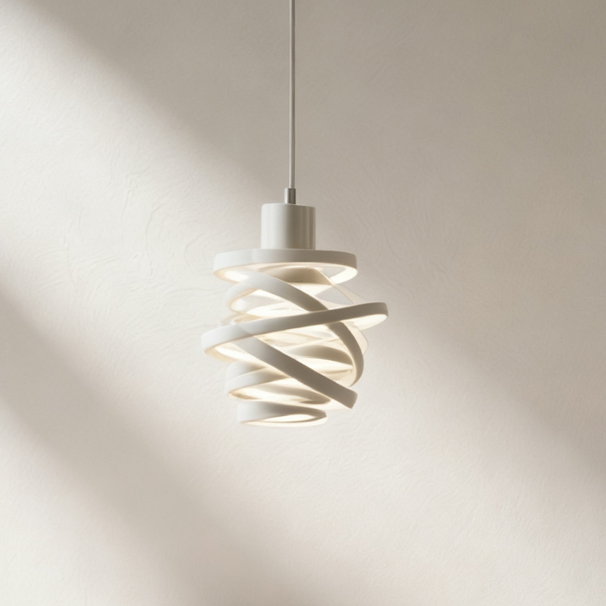 โคมไฟแขวนรูปแบบศิลปะเกลียว