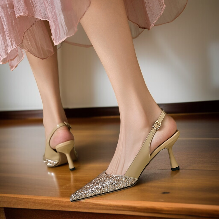 輝くエレガントハイヒール