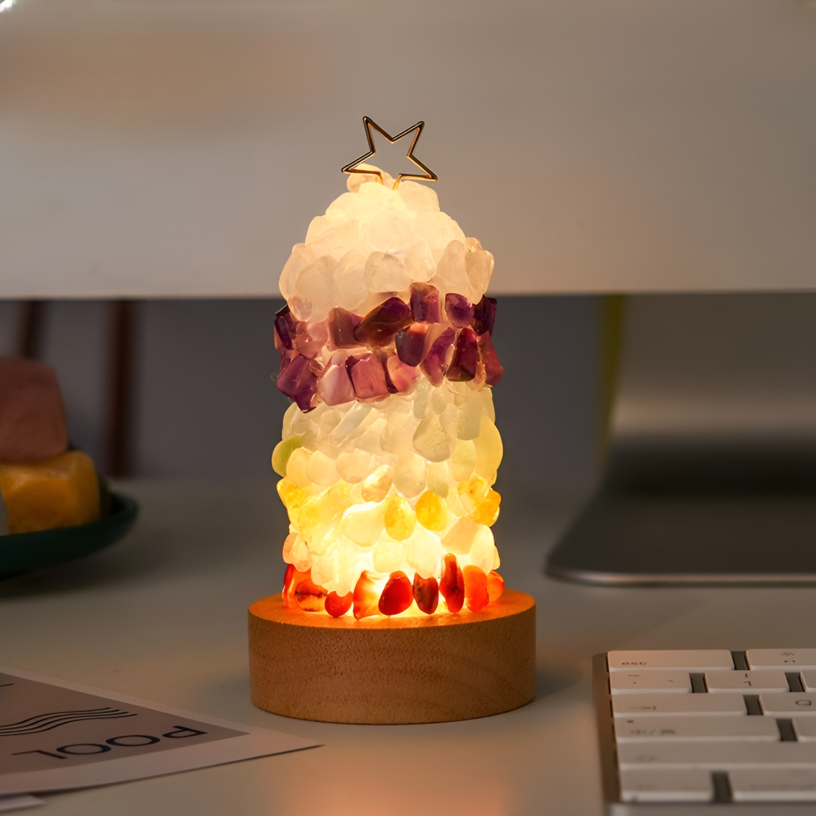 七色クリスタルチップのクリスマスツリー型ナイトライト ベッドサイドランプ 卓上装飾