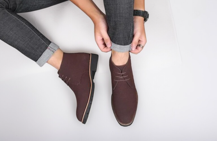 秋ファッションに合うスエードメンズ靴