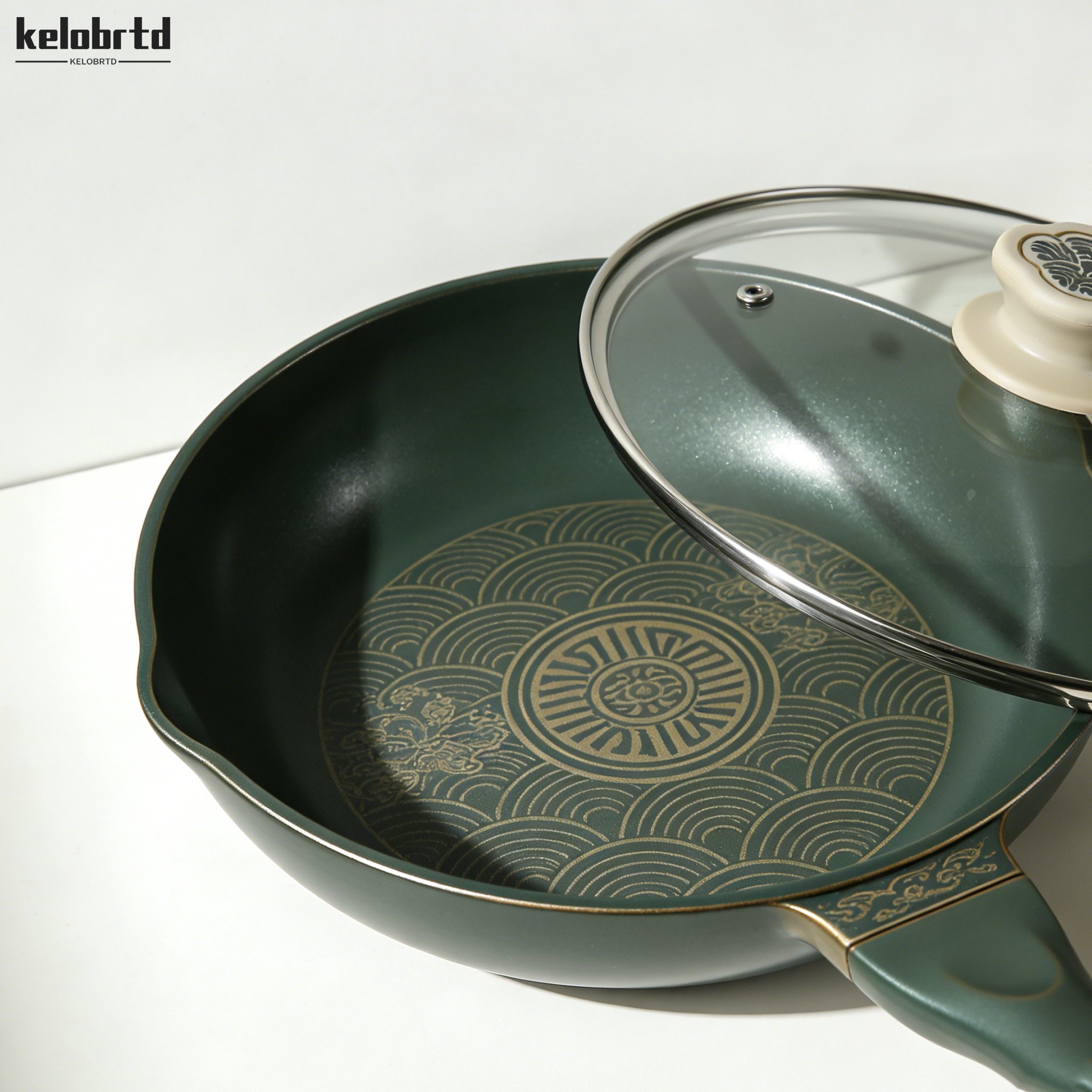 ノンスティックフライパン