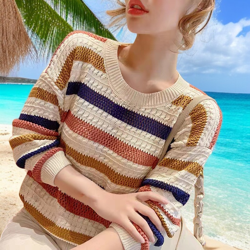 ストライプのセーター