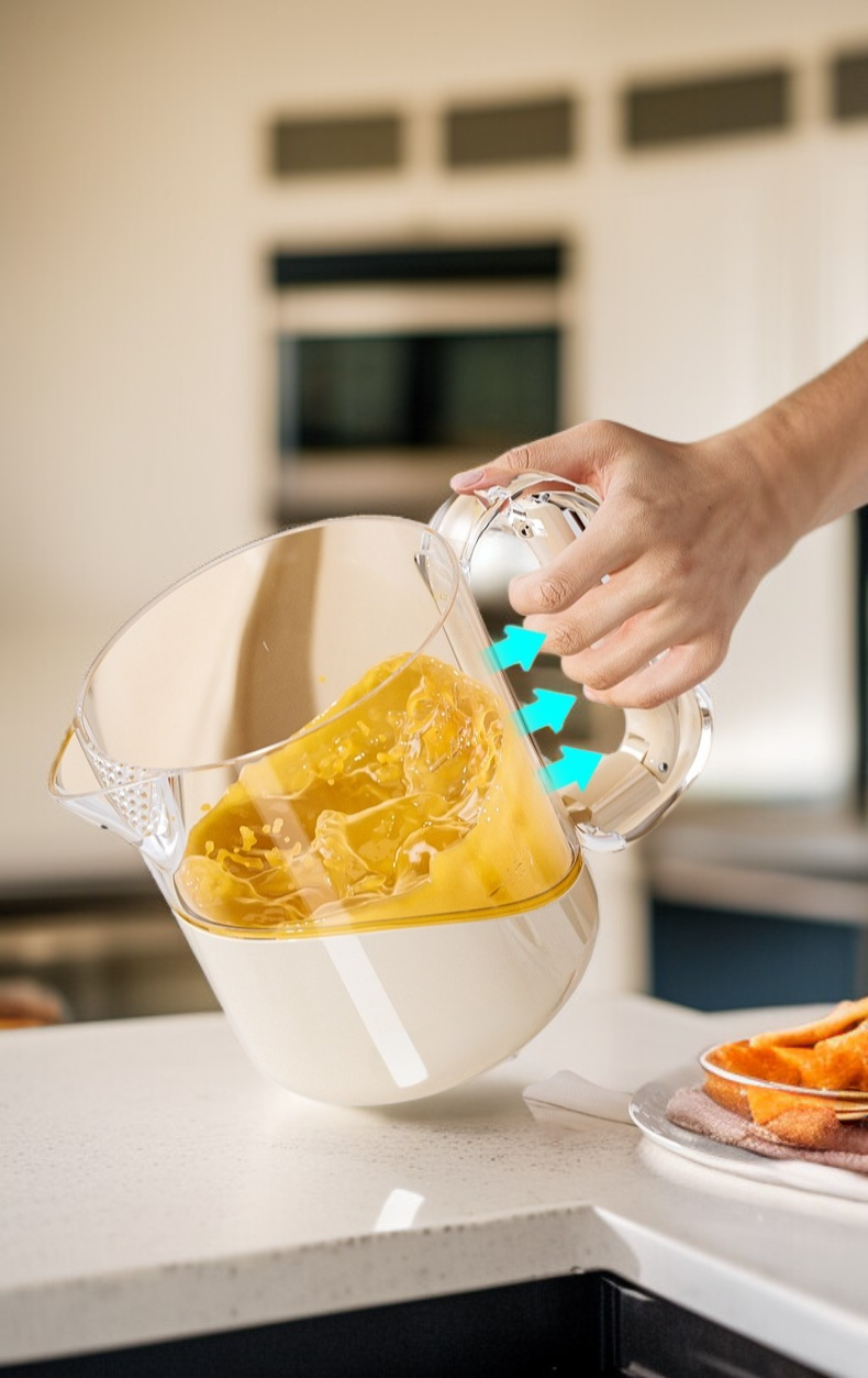 お菓子作りに最適な半自動卵泡立て器