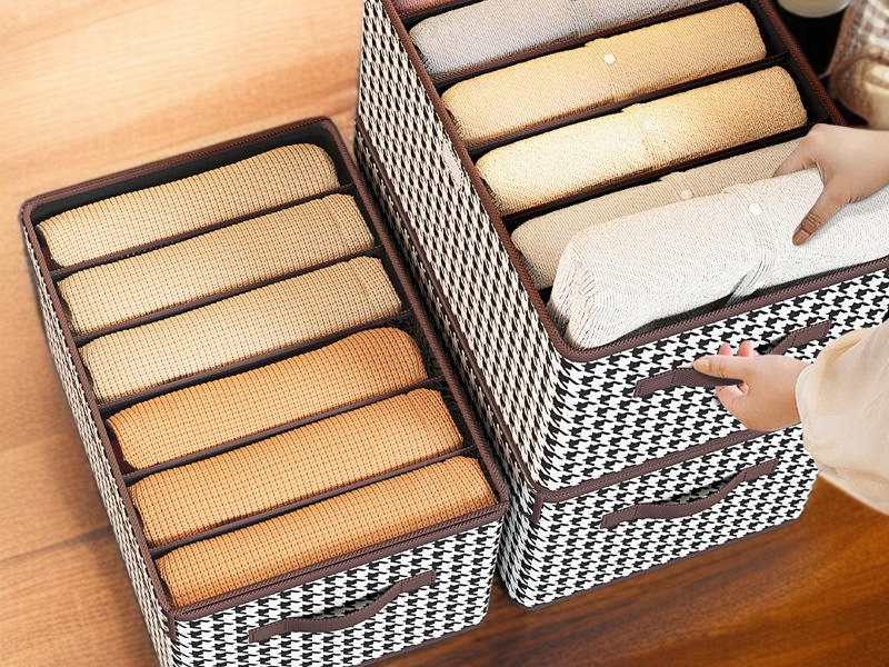 押入れにぴったり収まる整理ボックス