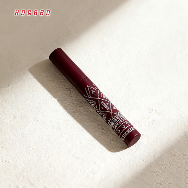 ขนตาหนาเด้งด้วยมาสคาร่าเพิ่มวอลลุ่ม