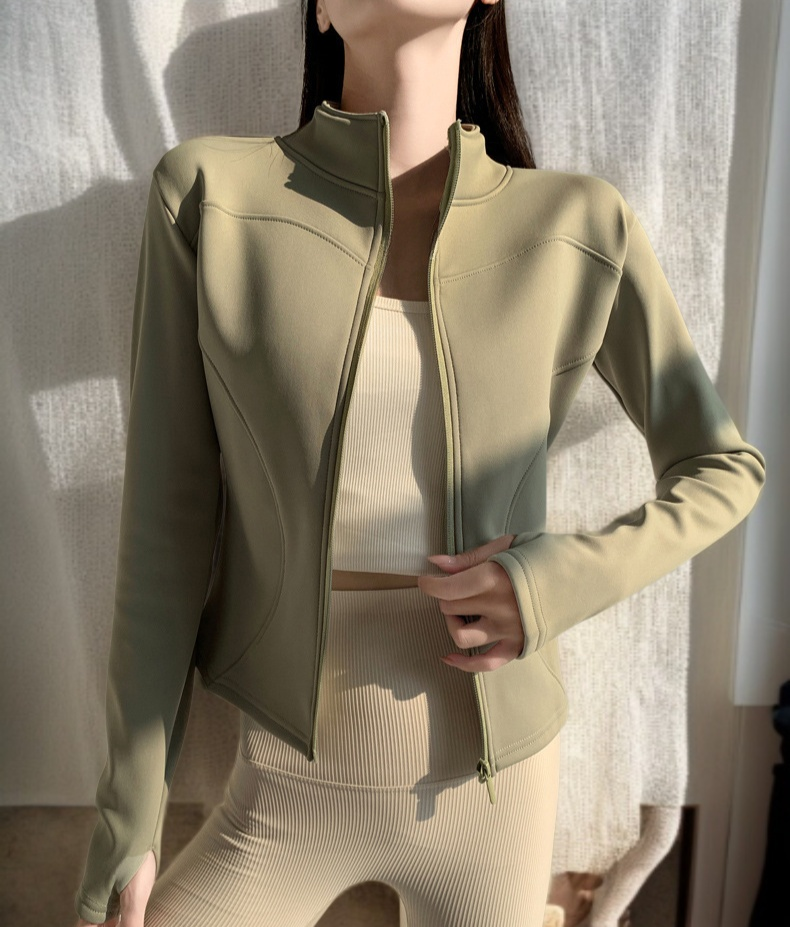 修身加絨外套質感面料展示