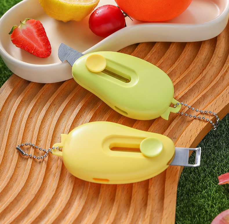 多機能フルーツピーラーの収納例