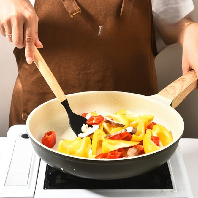 Hochwertiges Silikon-Küchenwerkzeugset mit Holzgriff, hitzebeständig und leicht zu reinigen