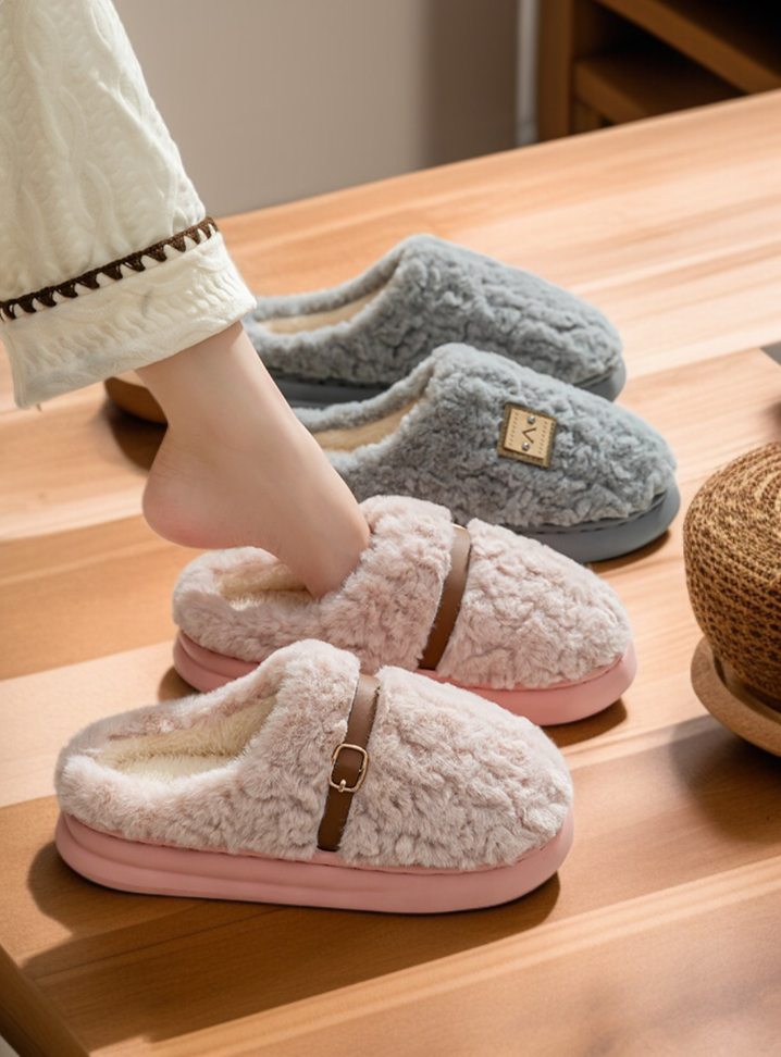 防滑家居拖鞋底部細節